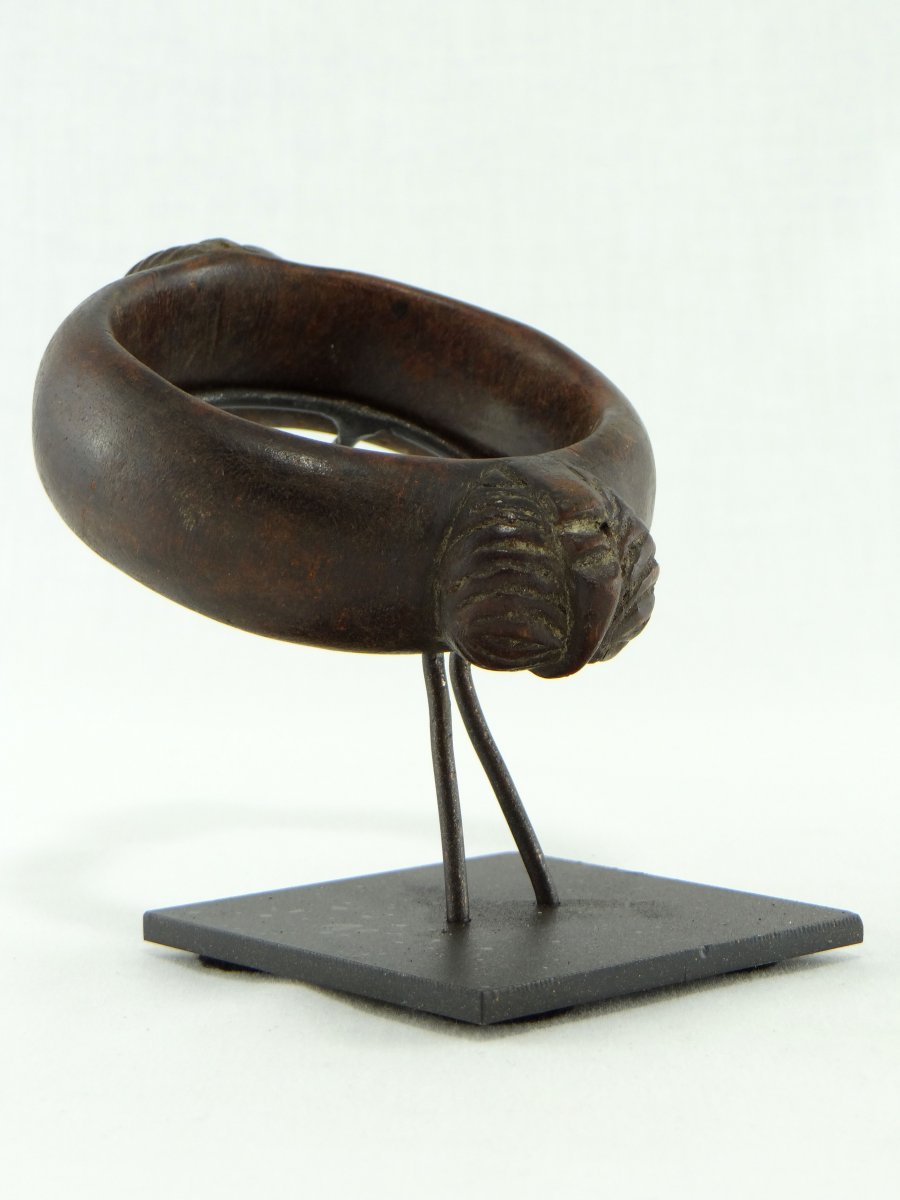 Luba People, Democratic Republic Of Congo, Rare Mask Carrier Bracelet.-photo-1