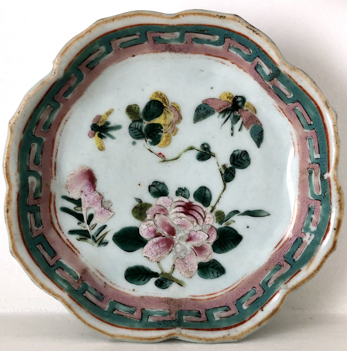 China, XIXth Century, Small Porcelain Cup In Lotus Shape.