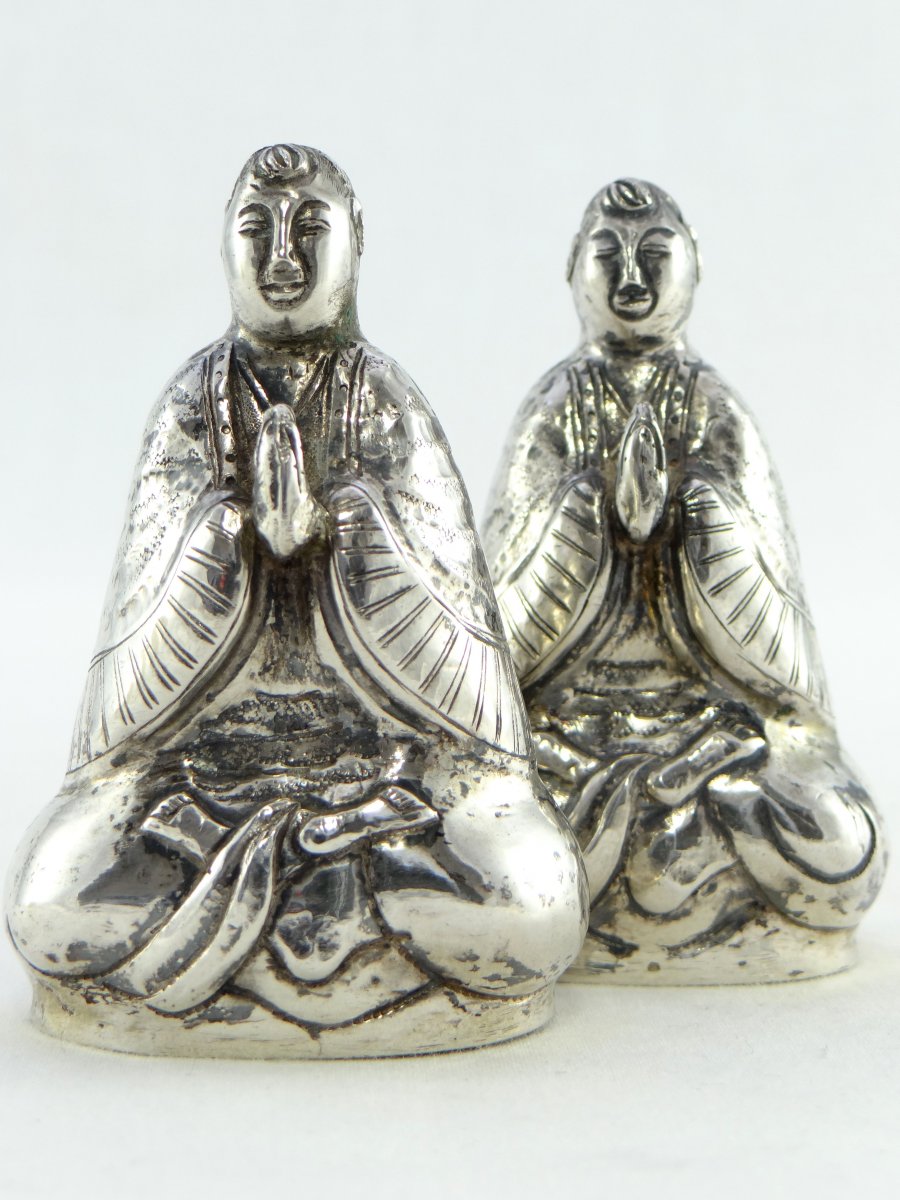 China, Mid 20th Century, Pair Of Silver Salt Shakers Representing Bodhisattva.-photo-3