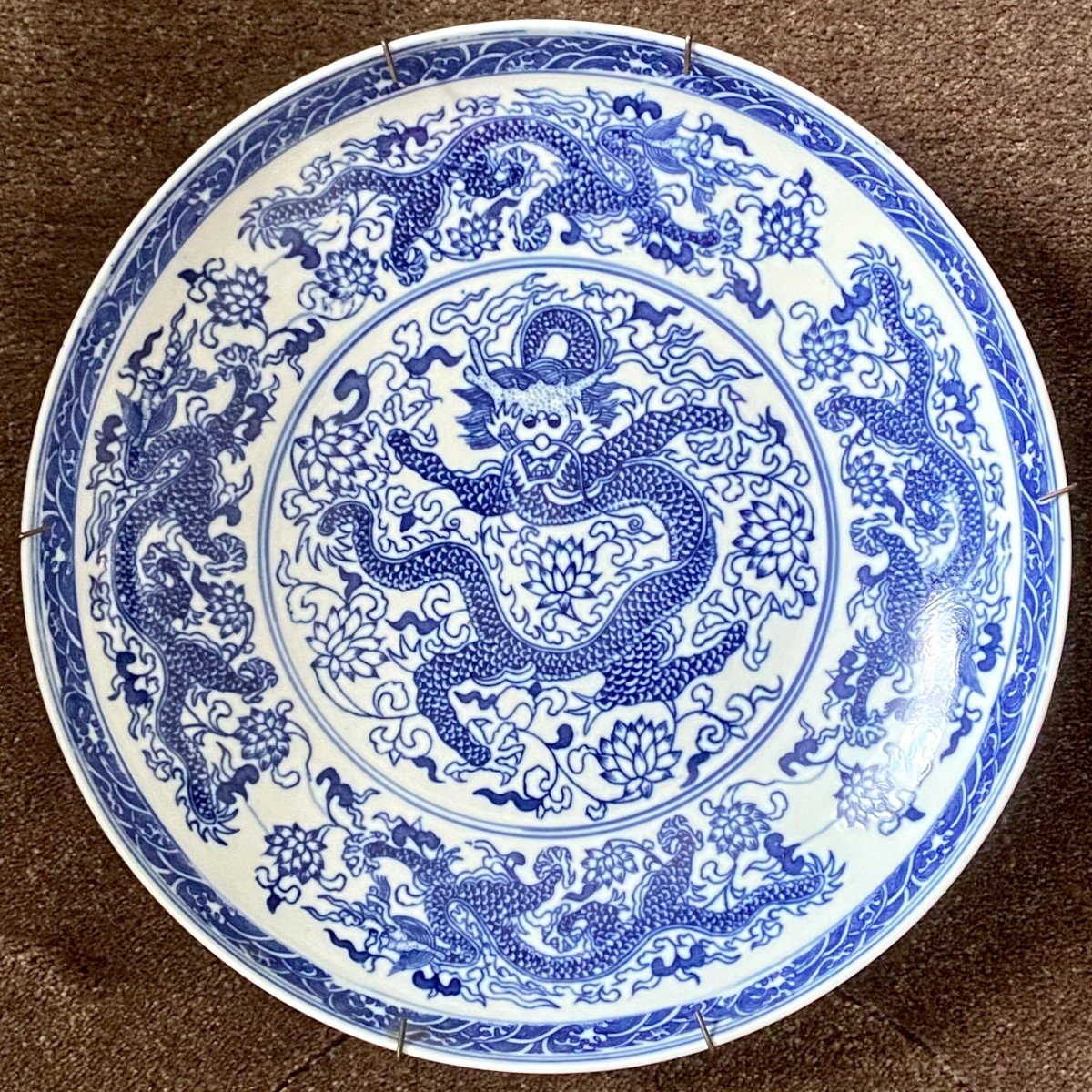 China, XXth Century, Blue White Porcelain Dish Decor Dragons Spirit Creation Th. Yongzheng.