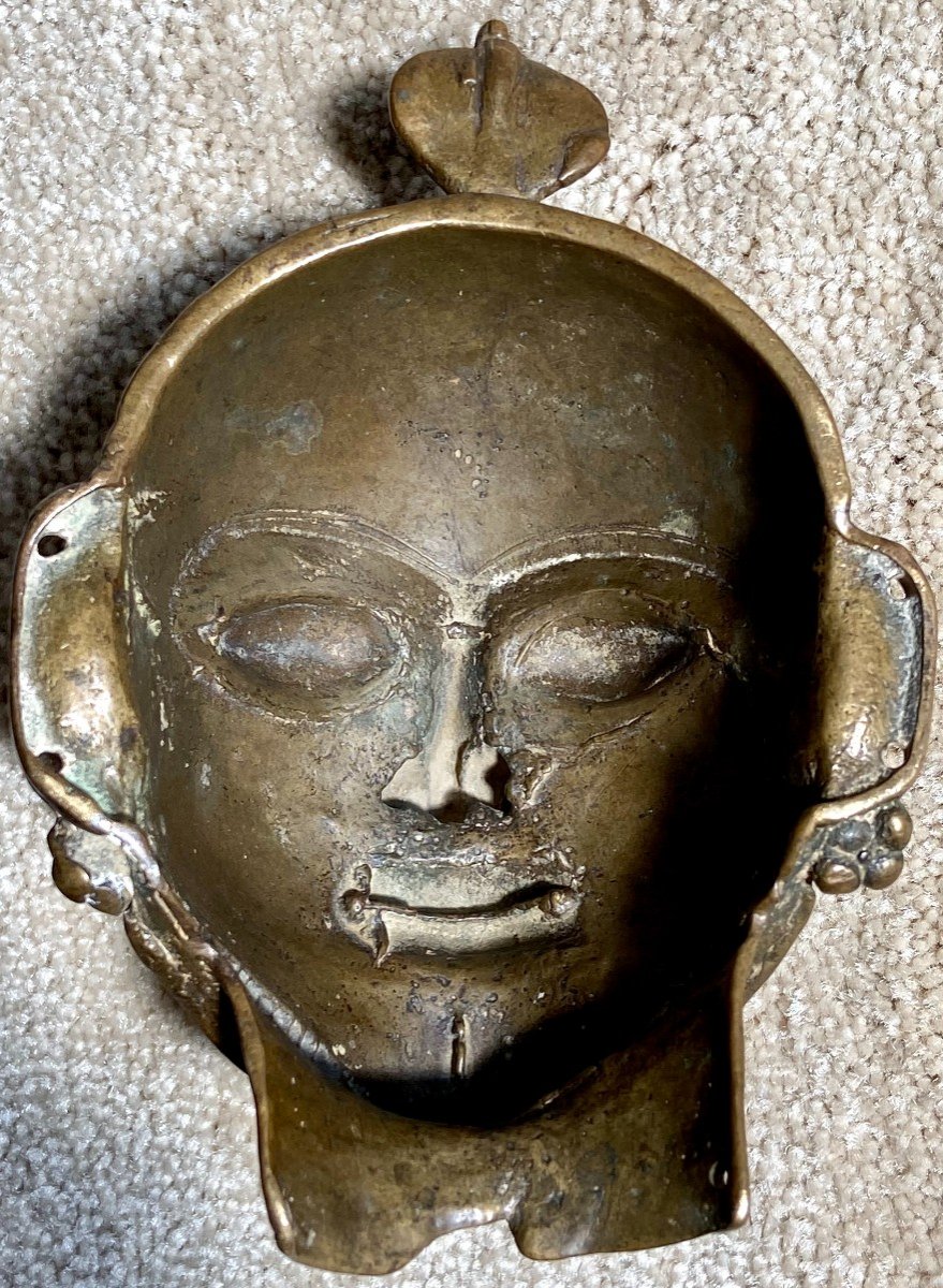 South India, XIXth Century, Mask Of Shiva Mukhalinga In Bronze.-photo-6
