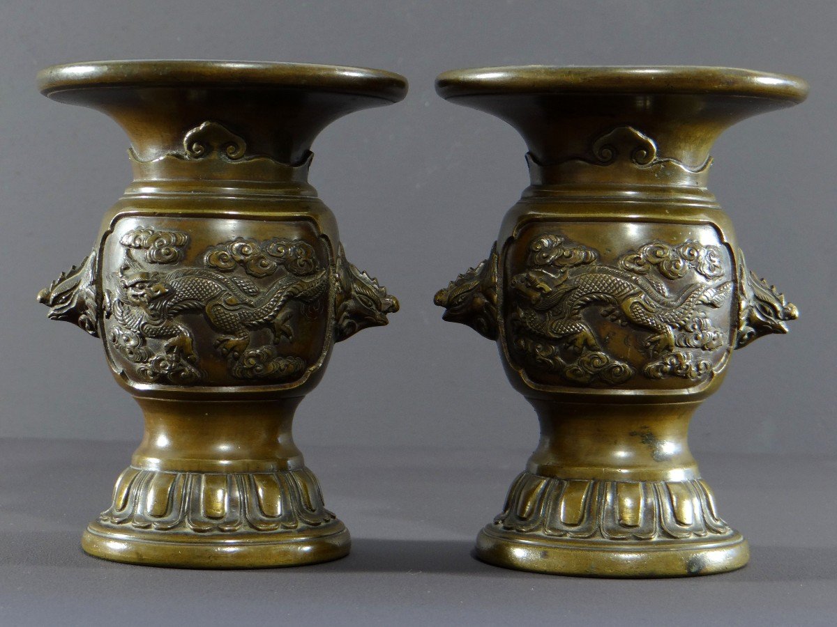 China, Qing Dynasty, XIXth Century, Pair Of Bronze Vases With Dragons, Turtles, Roosters Motifs.