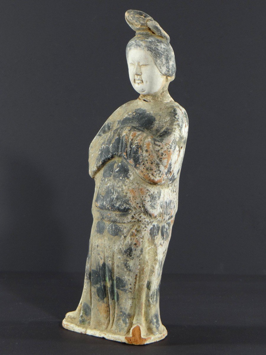 Chine, époque dynastie Tang (618-907), statuette en terre cuite dame de cour -photo-2