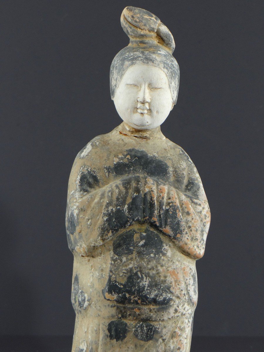 Chine, époque dynastie Tang (618-907), statuette en terre cuite dame de cour -photo-3