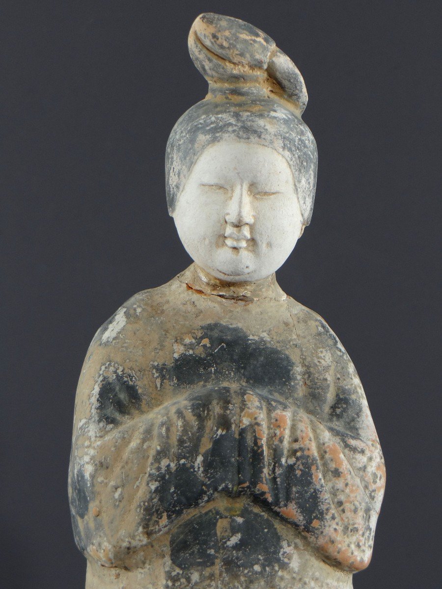 Chine, époque dynastie Tang (618-907), statuette en terre cuite dame de cour -photo-4