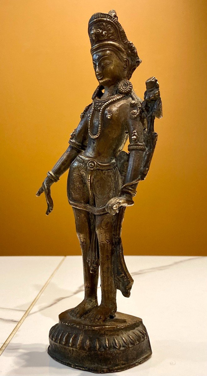 Tibet, First Half Of The 20th Century, Statuette Of Tara In Bronze.-photo-3