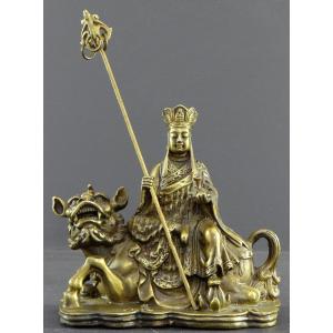 Japon, XIXème Siècle, Groupe En Bronze Bodhisattva Ksitigarbha Assis Sur Un Kirin. 