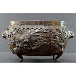 Vietnam Or South China, XIXth Century, Important Bronze Perfume Burner Decor Of Phoenix.