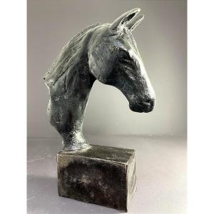 France, Ravissant Bronze Figurant Une Tête De Cheval, 1970.