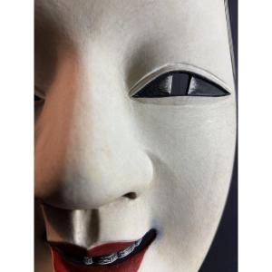 Japon, Milieu Du XXème Siècle, Masque De Théâtre Du Noh Personnage Ko-omote En Bois Polychrome.