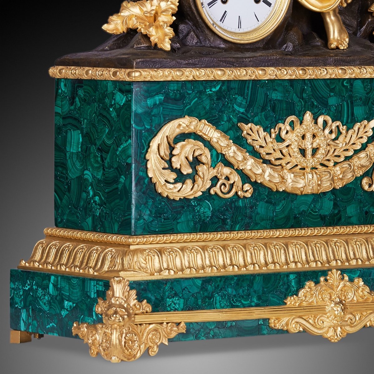 Pendule de bureau XIXème de style Louis Philippe incrustée de malachite-photo-3