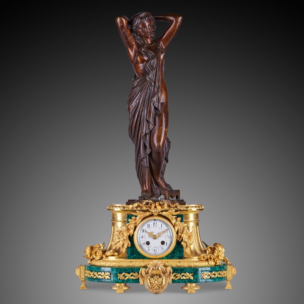 Pendule de bureau XIXème de style Louis XVI incrustée de malachite