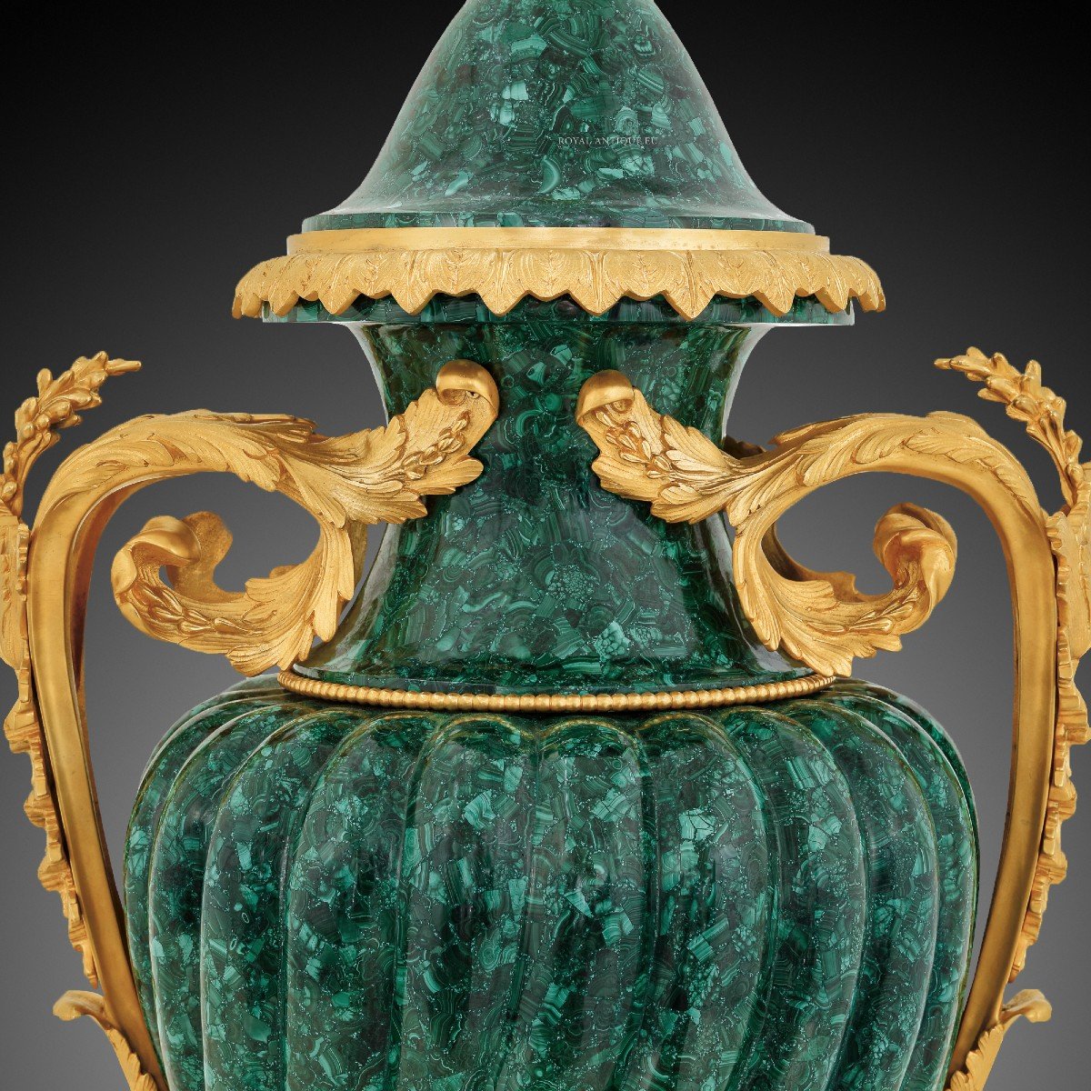 Paire De Vases En Malachite Du 20ème Siècle, De Style Louis XVI.-photo-4
