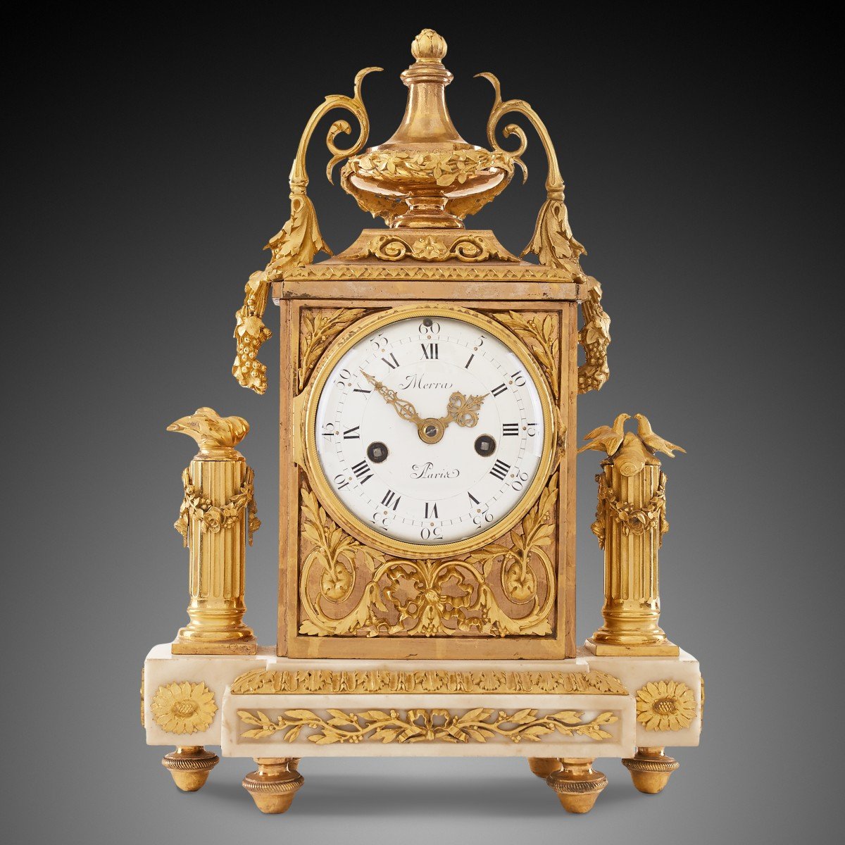 Pendule De Cheminée 18ème Siècle Epoque Louis XV Par Merra À Paris