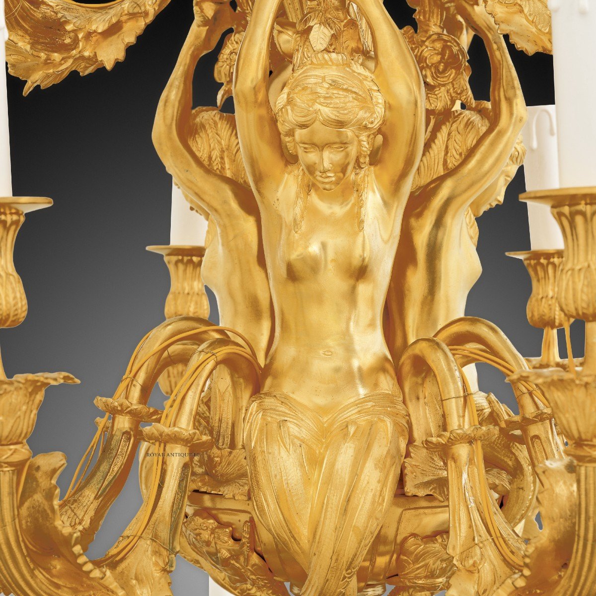Grand Lustre En Bronze Doré à Trente-trois Lumières De Style Rococo Français-photo-2