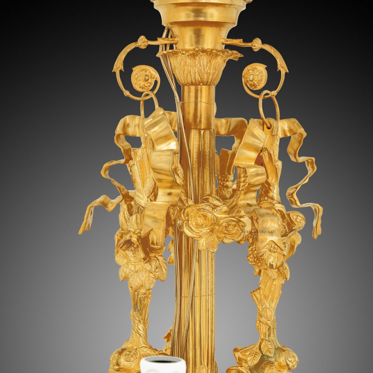 Grand Lustre En Bronze Doré à Trente-trois Lumières De Style Rococo Français-photo-3