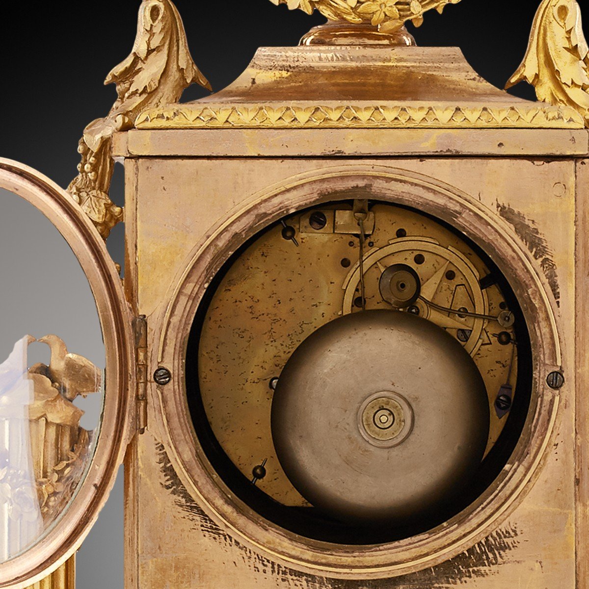 Pendule De Cheminée 18ème Siècle Epoque Louis XV Par Merra à Paris-photo-2
