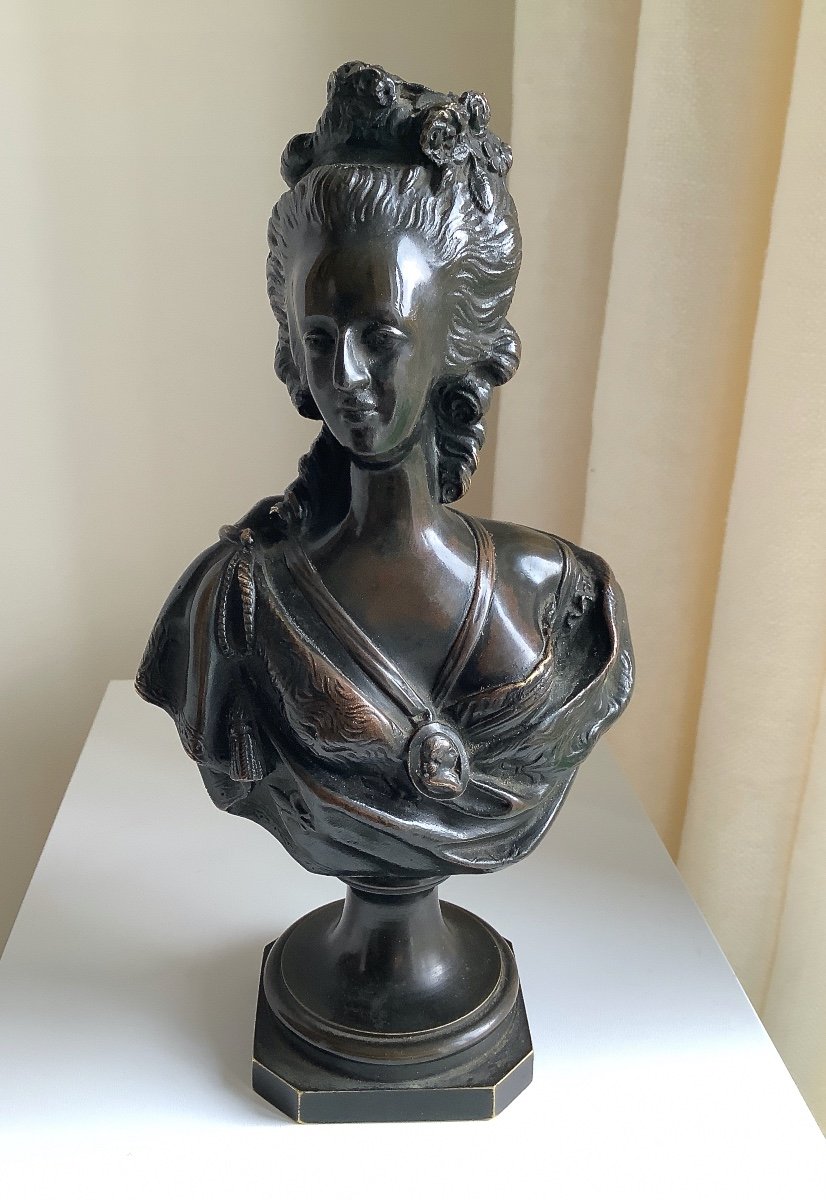 Buste De Marie-Antoinette. Bronze d'Après F. Lecomte, Fondeur A. Daubrée
