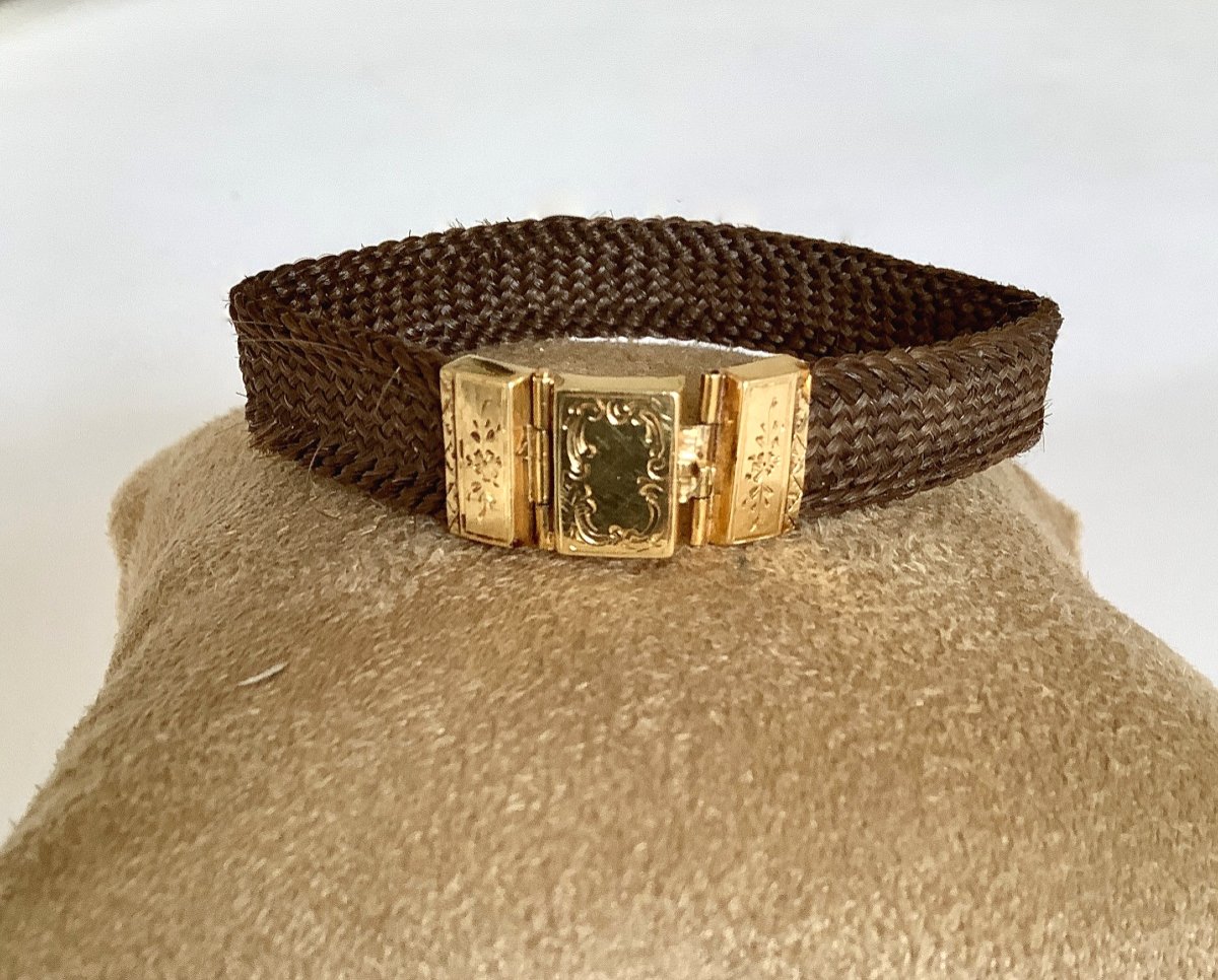 Petit Bracelet De Jeune Fille En Or Et Cheveux