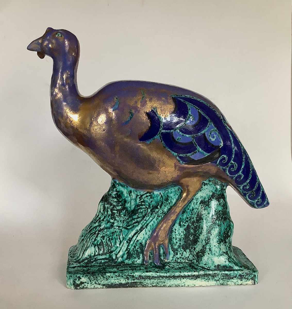 Raoul Lamourdedieu et Edouard Cazaux pour Evolution . Important sujet Art Déco en céramique