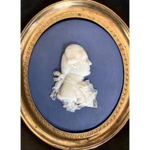Portrait de gentilhomme en jasperware fin XVIIIe
