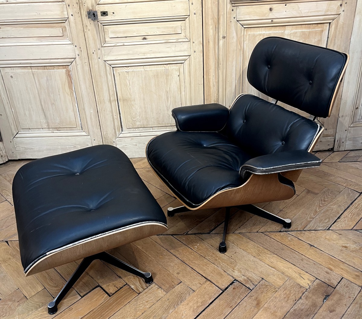 Eames Lounge Chair + Ottoman Charles And Ray Eames Vitra Edition