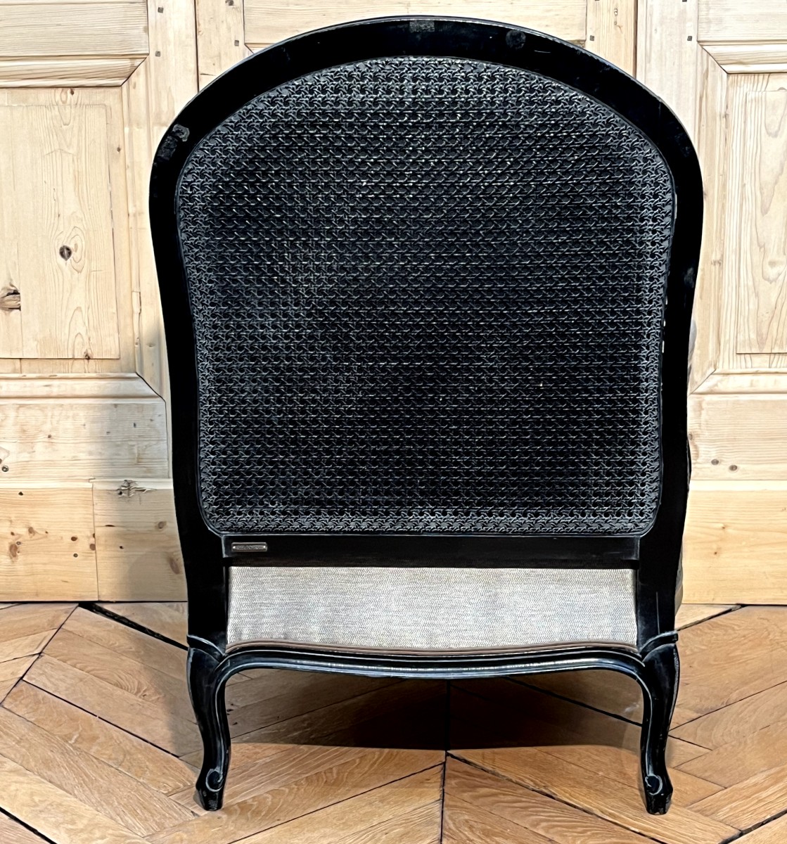 Fauteuil bergère de style Louis XV - Fabrication française - éditeur meuble GRANGE-photo-4