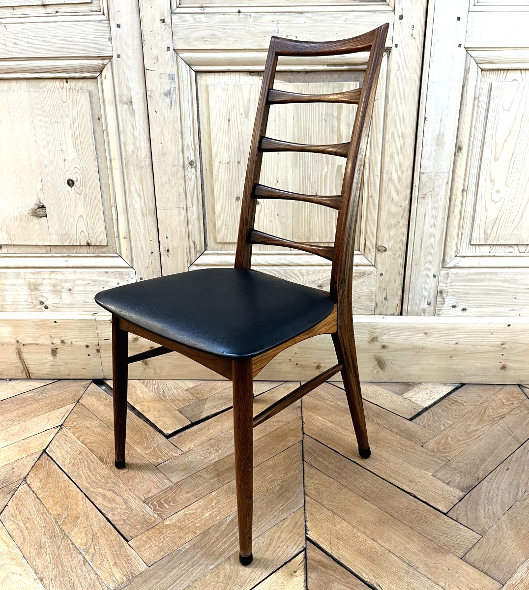 Suite de Huit chaises en Palissandre de Rio  modèle "Lis" de Niels Koefoed -photo-2