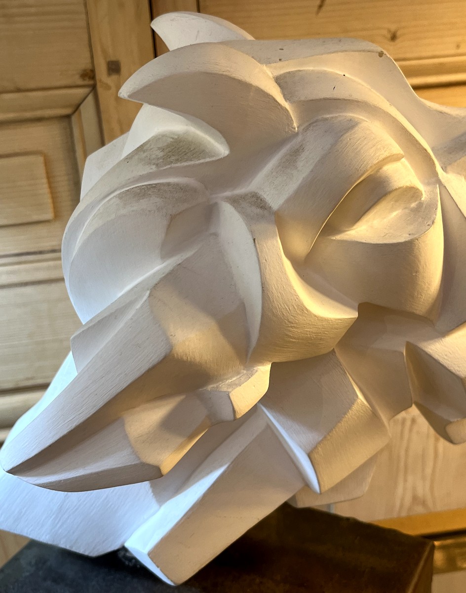 Perrine Le Bars (1977)  Tête de Chèvre stylisée en plâtre sur socle en acier  -photo-3