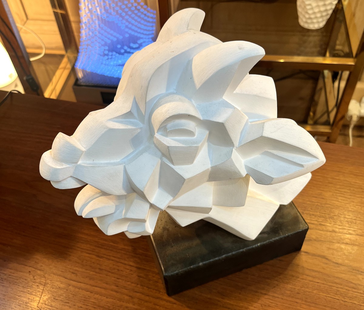 Perrine Le Bars (1977)  Tête de Chèvre stylisée en plâtre sur socle en acier  -photo-1