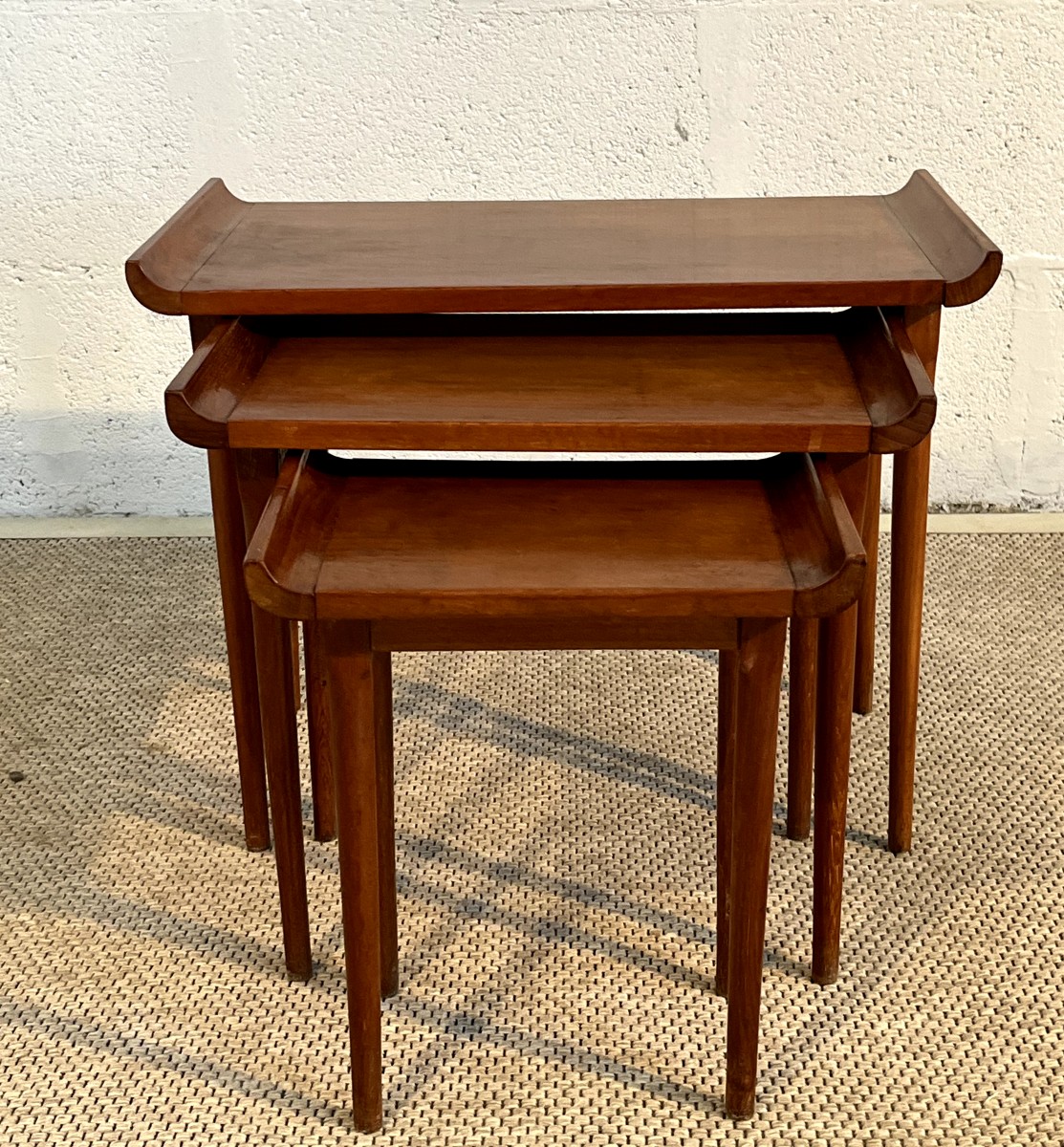 Set Of Three Nesting Coffee Tables In A Japanese Style, Mahogany, France, 1950-photo-3