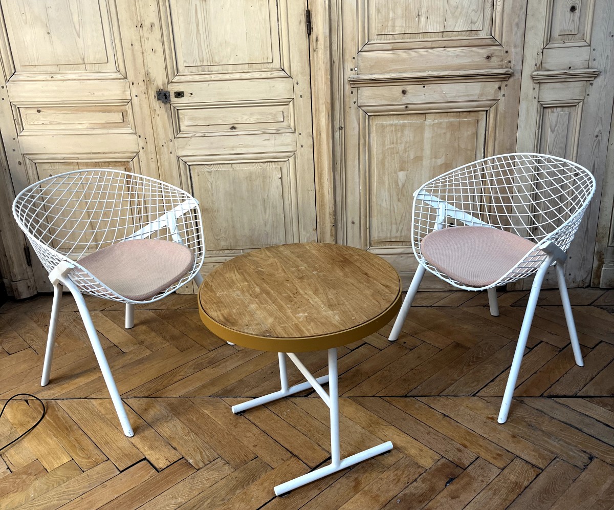 Paire de chaises KOBI by Alias + Table d’appoint BOMA by Kettal 