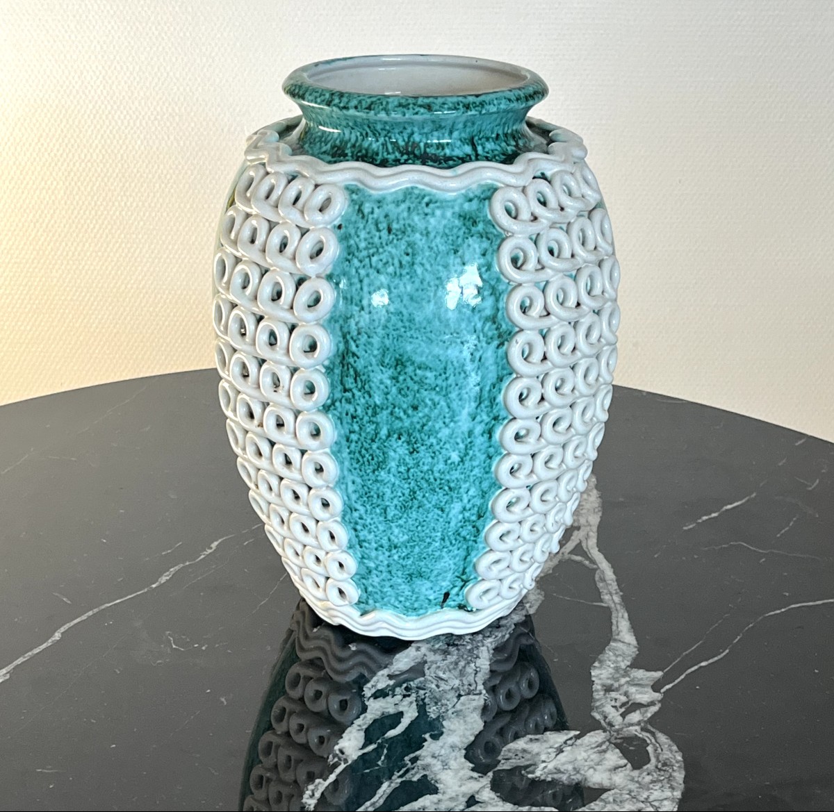 Vase de forme ovoïde en céramique de Gustave Asch pour la Faïencerie de Sainte-Radegonde-photo-3