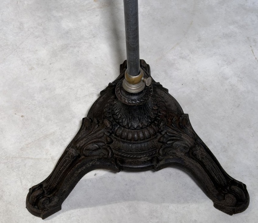 Portant, Porte-accessoires provenant d’un grand magasin parisien, maison Stockman Paris.-photo-2