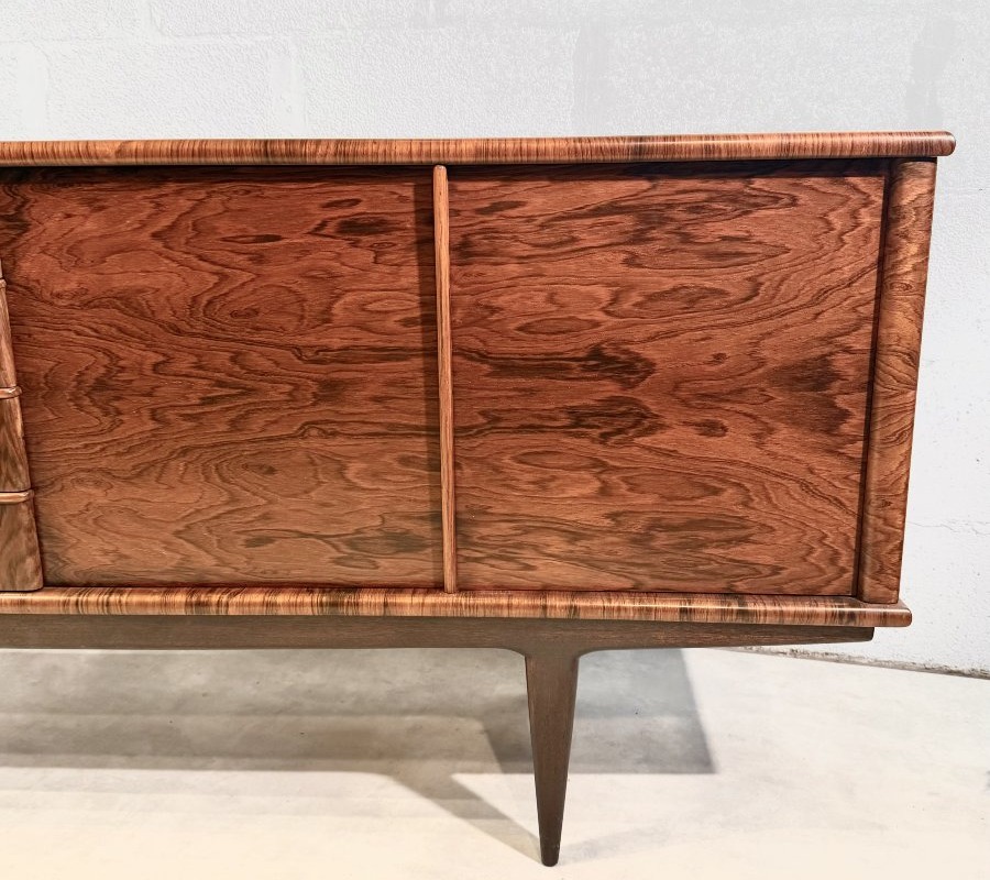  Scandinavian-inspired Sideboard Crafted From A Remarkable Rio Rosewood Veneer-photo-2
