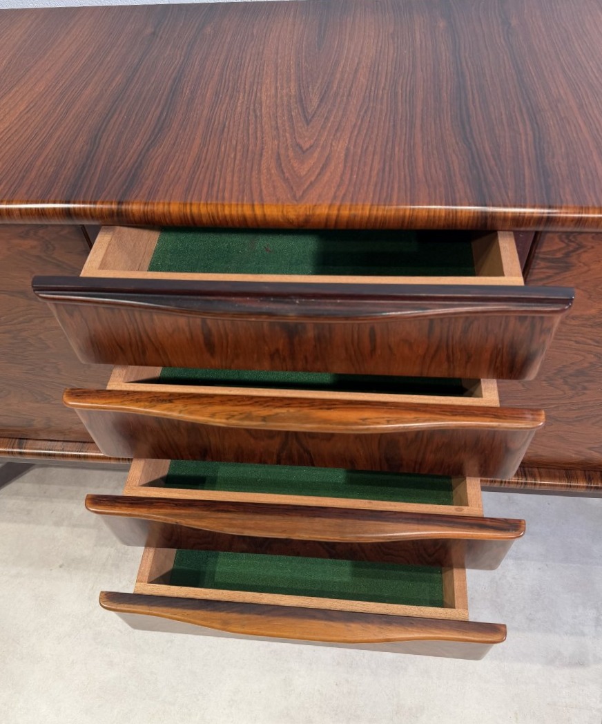  Scandinavian-inspired Sideboard Crafted From A Remarkable Rio Rosewood Veneer-photo-2
