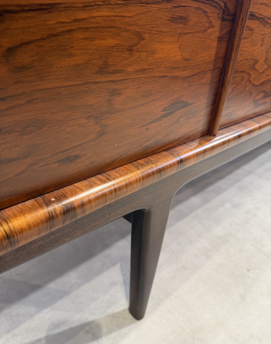  Scandinavian-inspired Sideboard Crafted From A Remarkable Rio Rosewood Veneer-photo-4