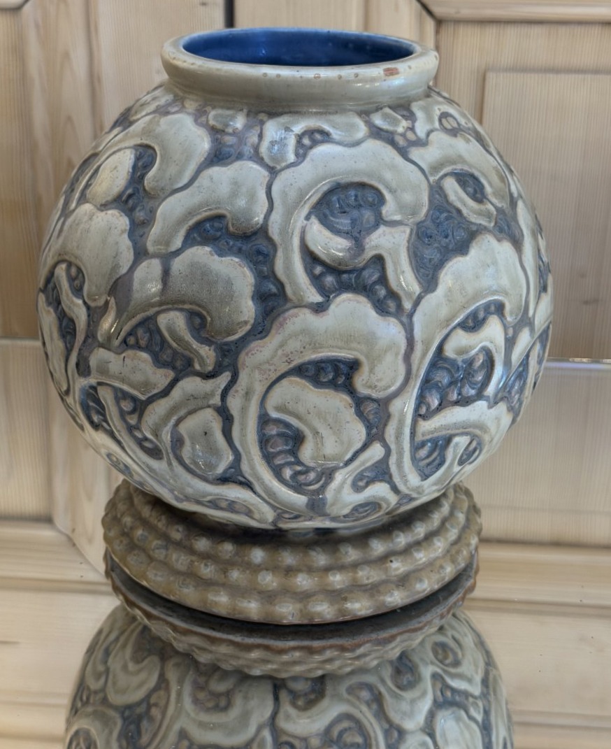 Vase boule en grès art déco de la manufacture Revernay à Digoin, France 1930