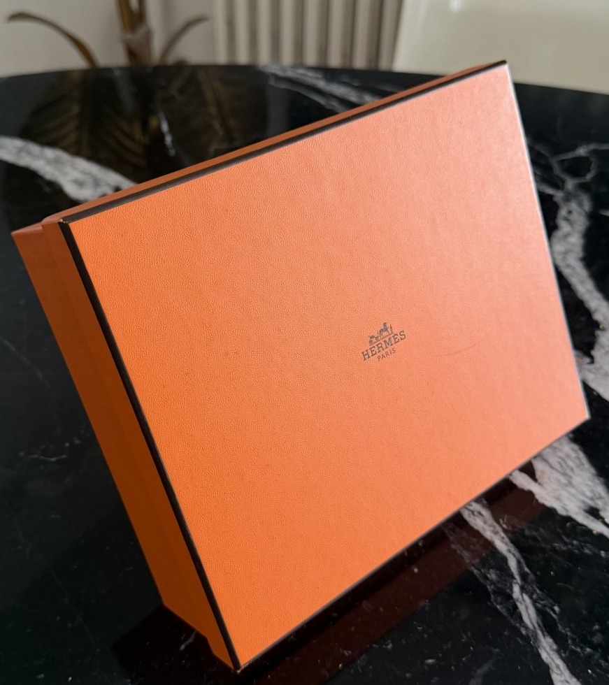HERMÈS, Paris, Made in France,  pochette VERROU en veau box noir-photo-8