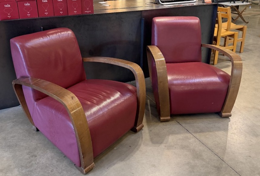 Paire de fauteuils de style Art Déco en cuir, accoudoirs galbés en bois-photo-2