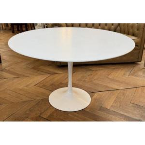 Table salle à manger pied tulipe par Eero Saarinen pour KNOLL