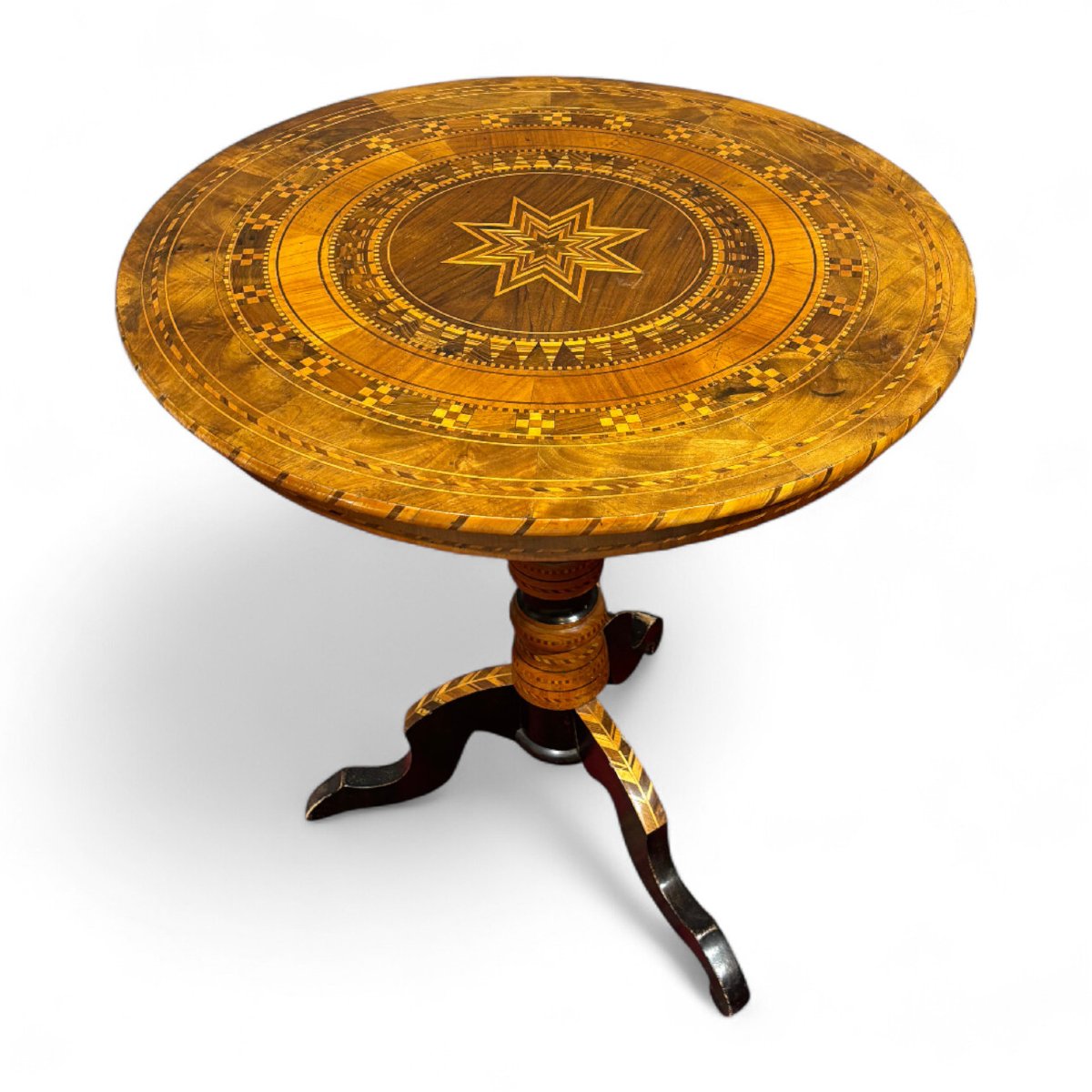 Antique Sorrento Inlaid Coffee Table-photo-4
