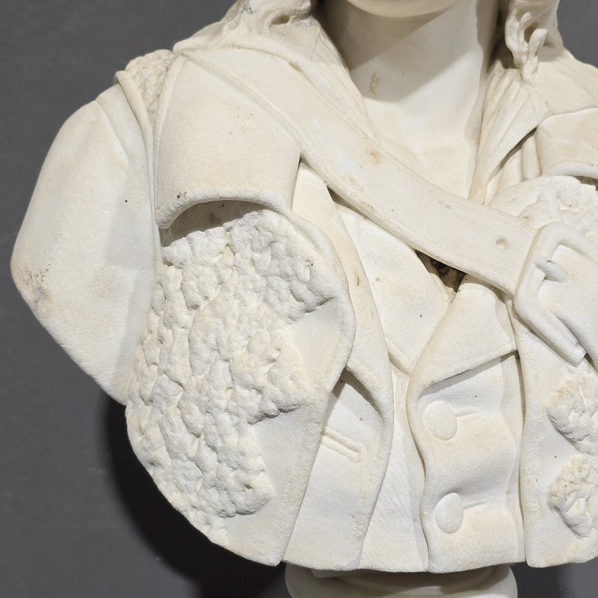 Antique White Marble Bust Of A Young Shepherd, Signed By Giuseppe Carnevale-photo-4