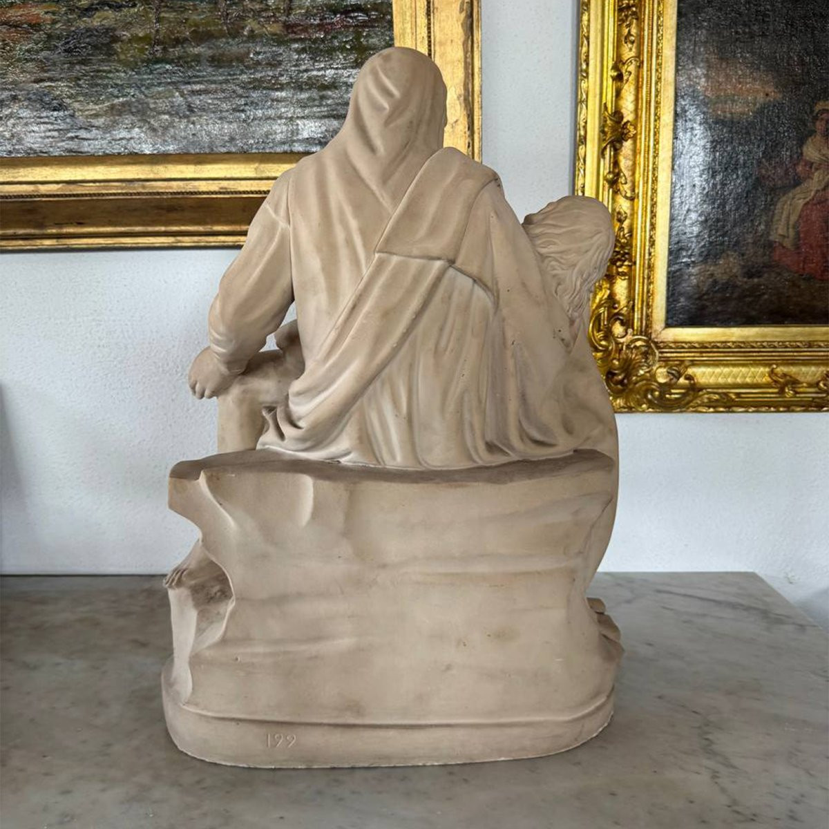 Importante sculpture représentant la Pietà, par Michel-Ange, signée-photo-2