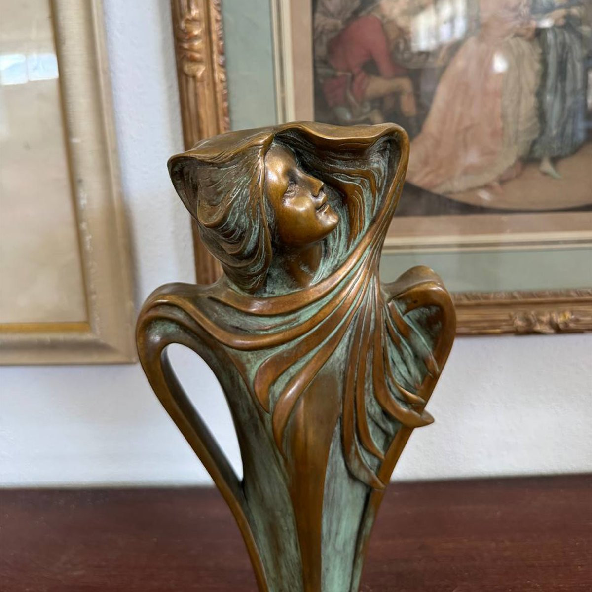 Vase sculptural en bronze Art nouveau – Figure féminine-photo-4
