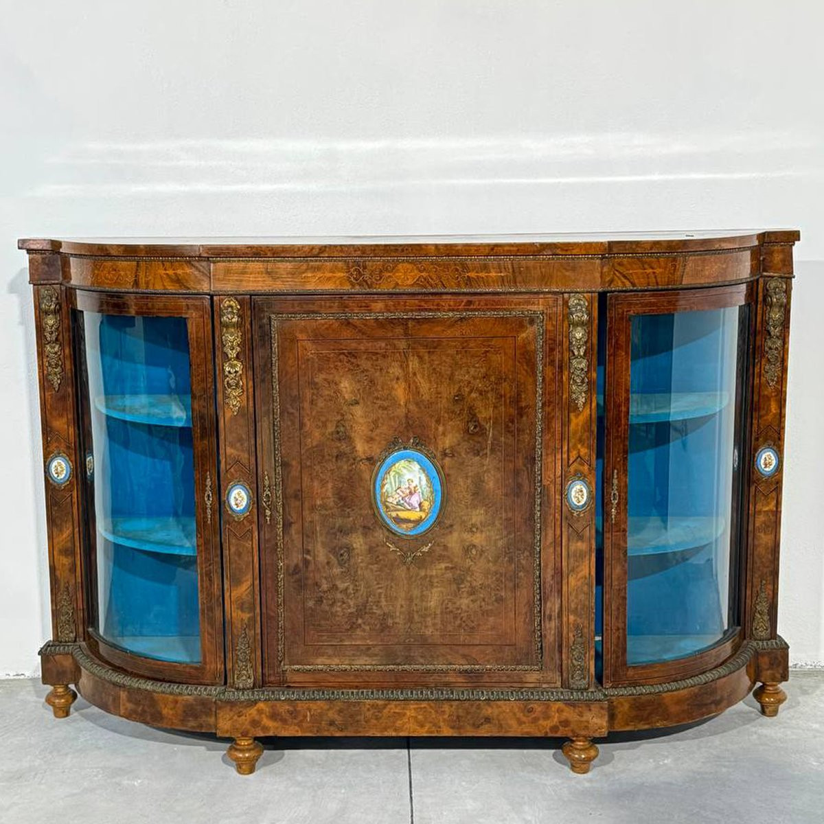 Elegant Victorian Three-door Sideboard With A Sèvres Plaque-photo-1