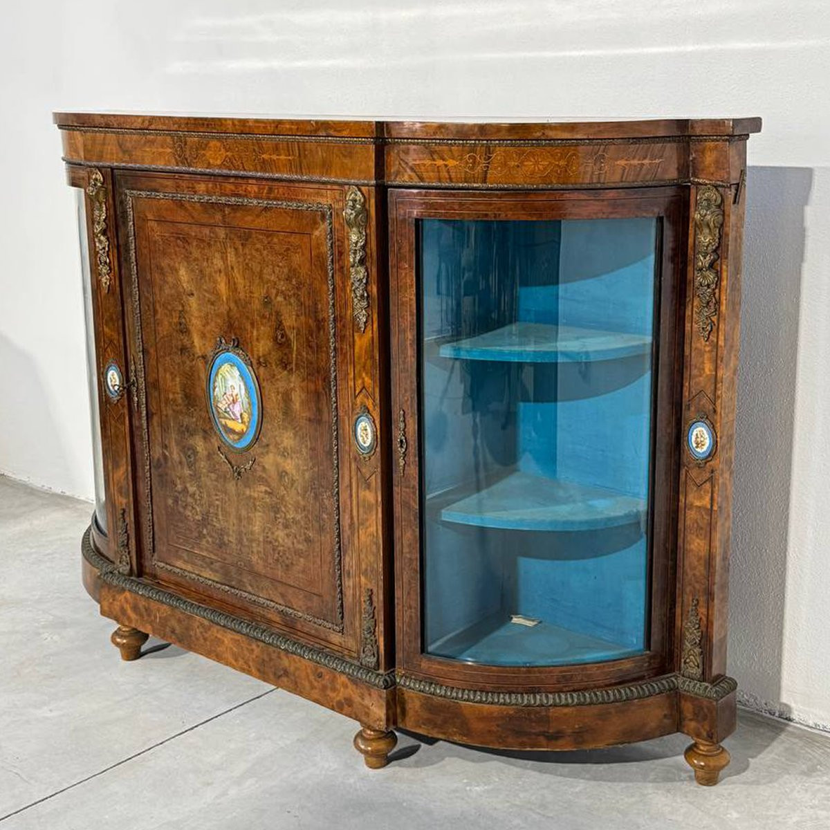 Elegant Victorian Three-door Sideboard With A Sèvres Plaque-photo-3