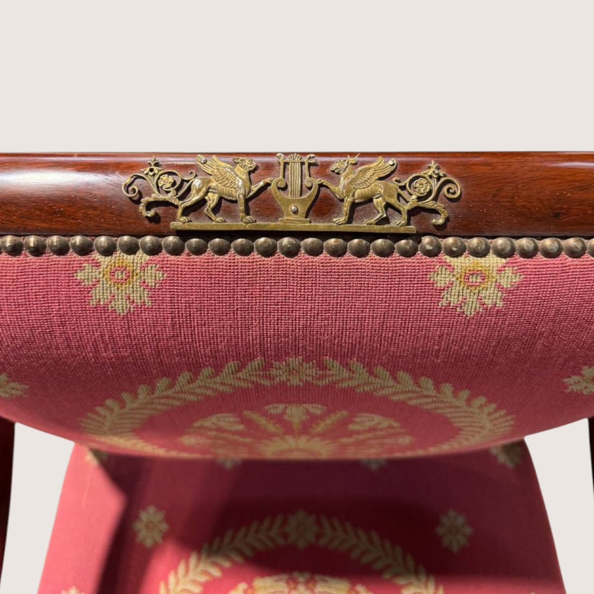 Paire de fauteuils Empire Napoléon III en bois et bronze doré-photo-1