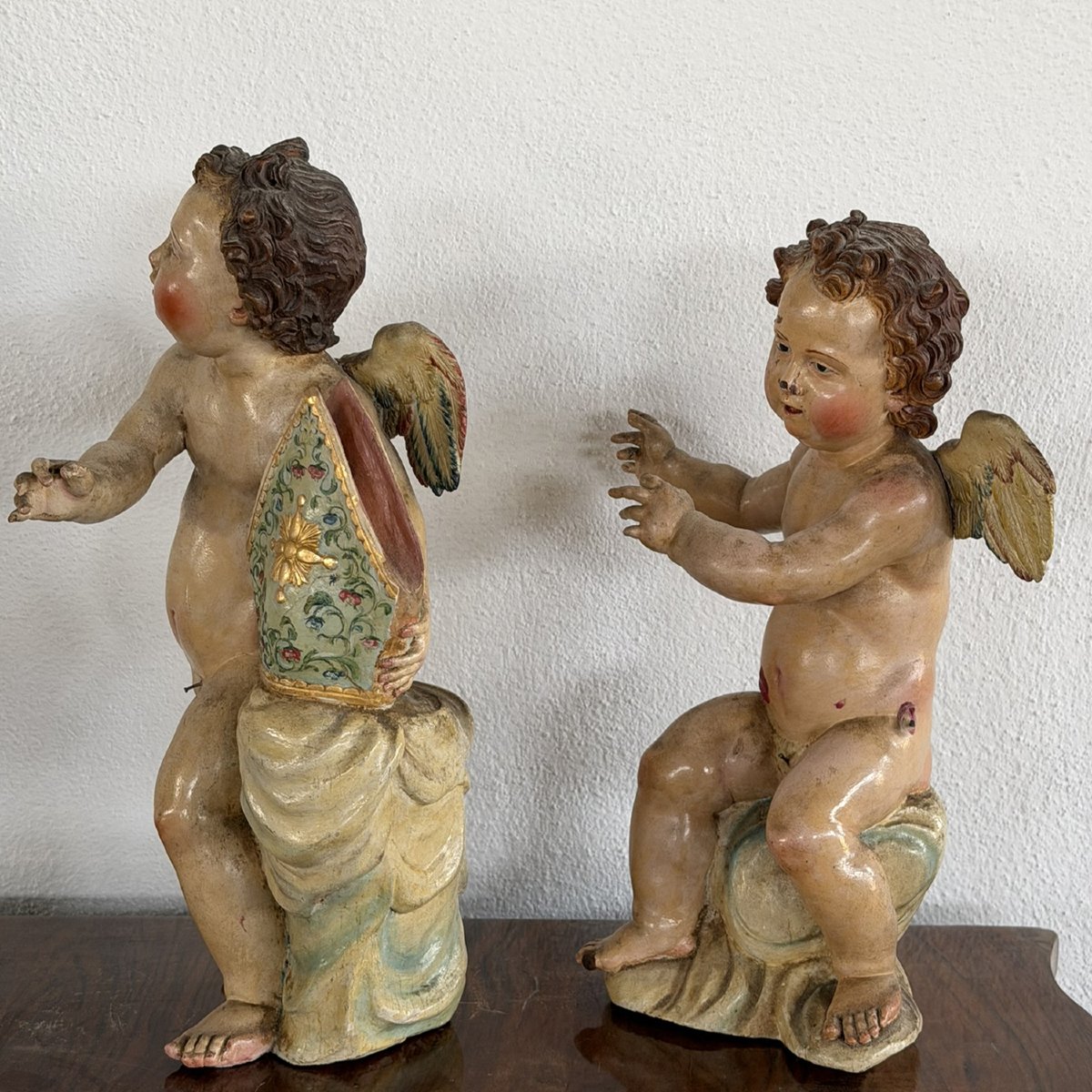 Ancienne et rare paire d'anges ailés polychromes avec mitre – Naples, XVIIIe siècle-photo-6