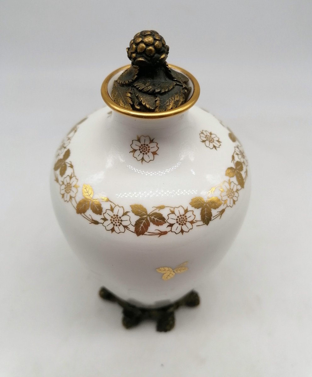 Vase En Porcelaine De Sèvres XXème -photo-3